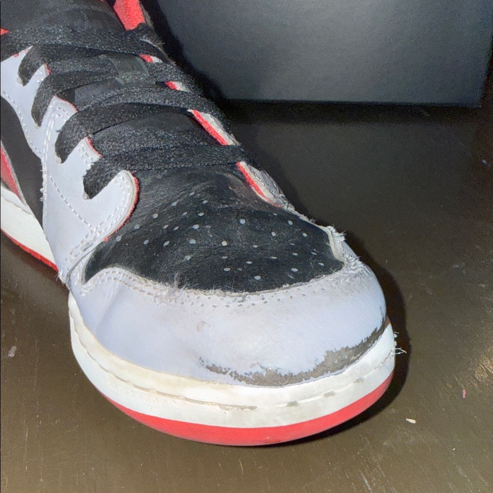 Youth Nike Air Jordans 7Y - Picture 4 of 10